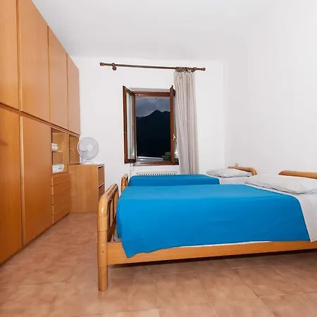 Vista Lago Apartment *